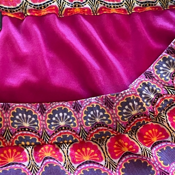 🔥SALE🔥EXPRESS VIBRANT PRINT TIERED SKIRT SZ MED - Picture 4 of 6